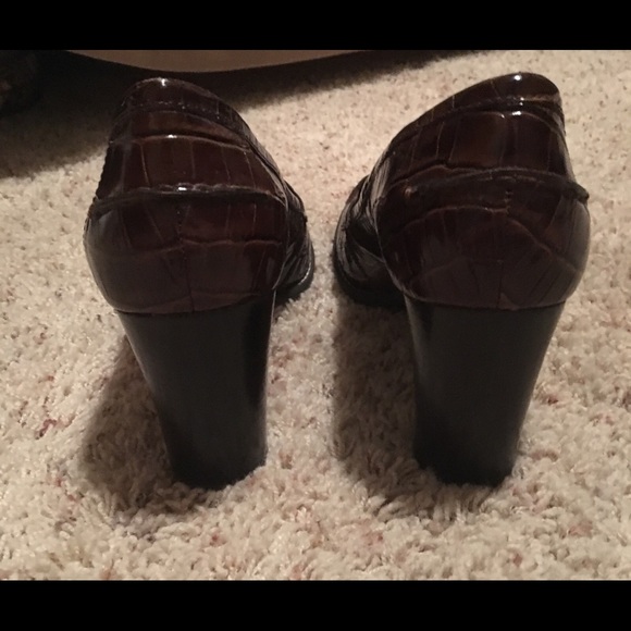 Franco Sarto brown patent heels - Picture 3 of 6